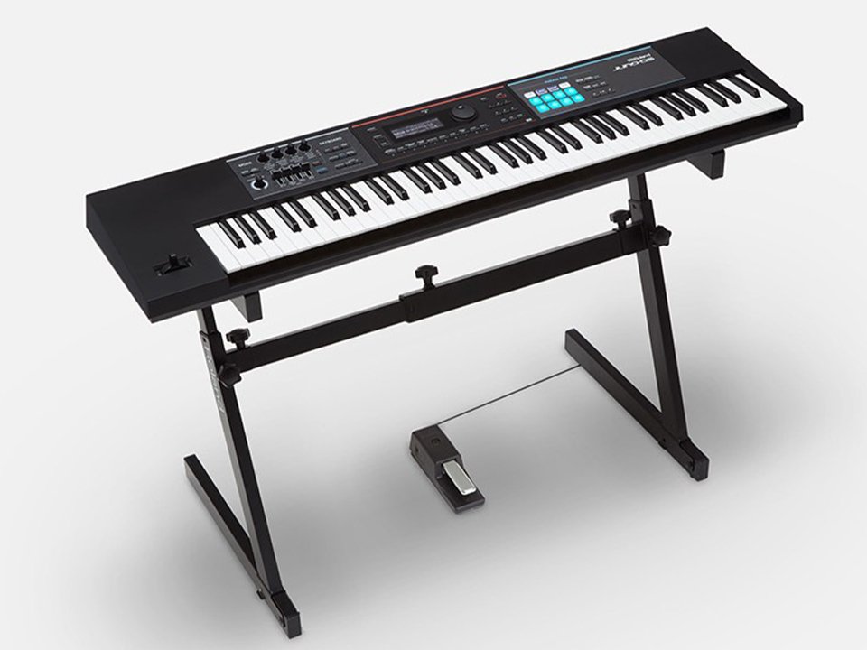 ROLAND JUNO-DS76 - Đánh giá chi tiết tại Piano House